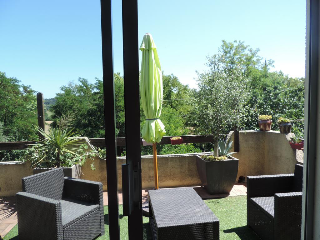 Les Deux Lions Hotel Alairac Exterior foto